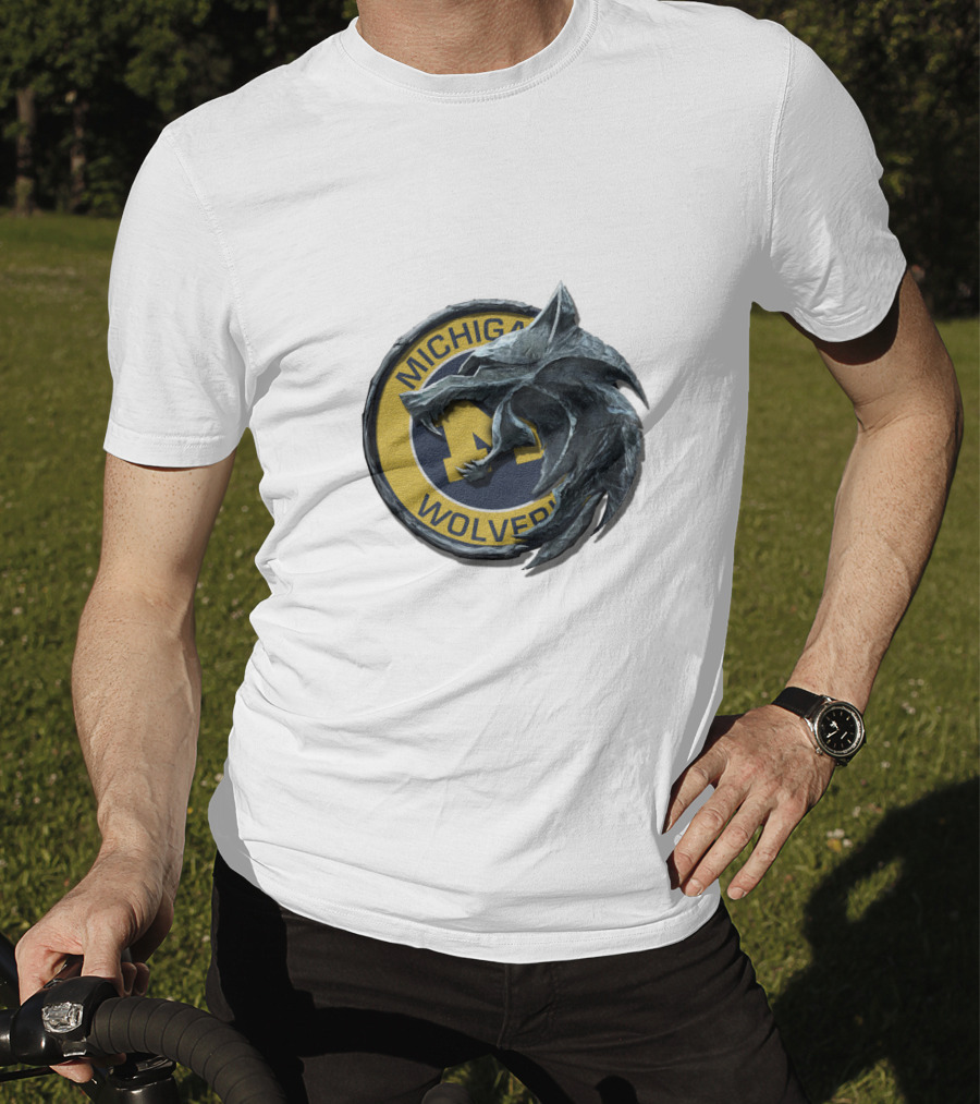 Michigan Wolverines Wolf Emblem Cht1Twnc2015 T-Shirt
