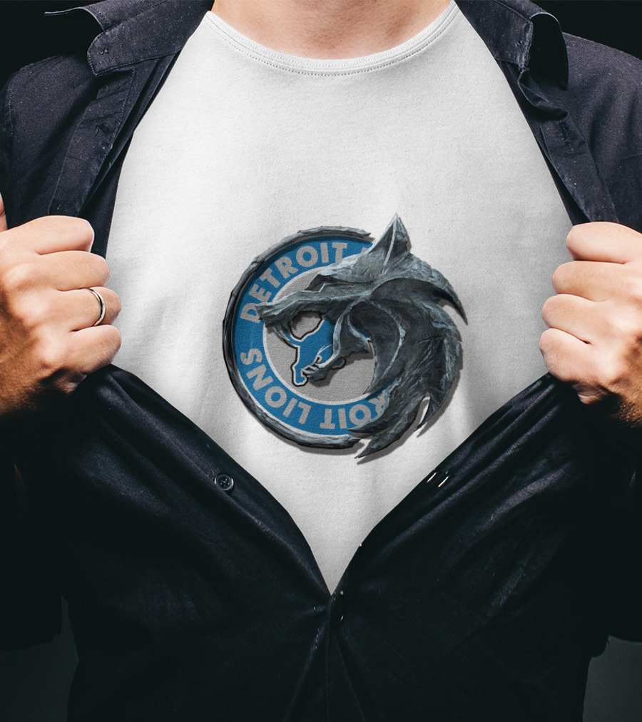 Detroit Lions Nfl Football Team Logo With Stylized Wolf Head T-Shirt