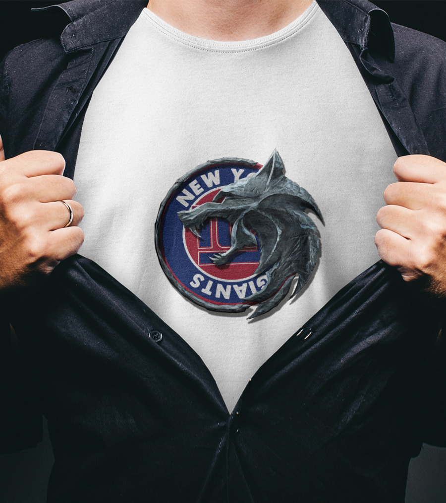 New York Giants Wolf Emblem Nfl Crossover Cht1Twnfl2023 T-Shirt
