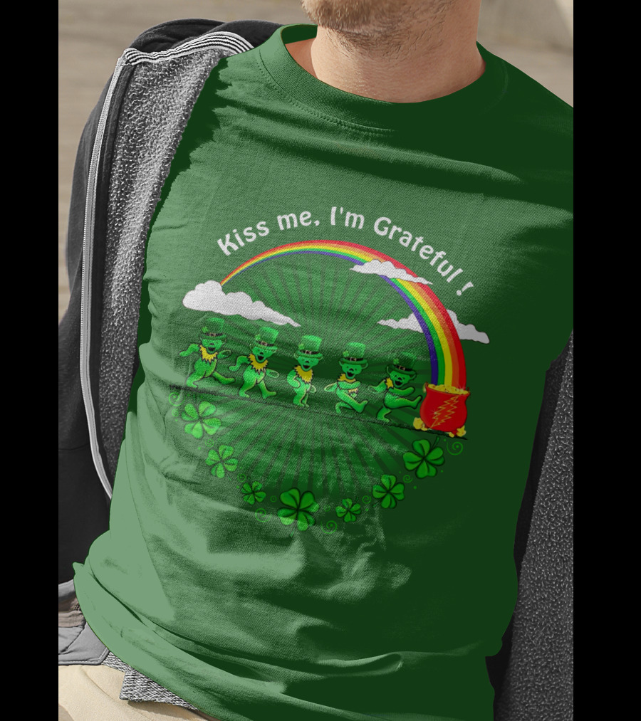 Kiss Me I'm Grateful Rainbow Leprechauns And Shamrock Parade T-Shirt