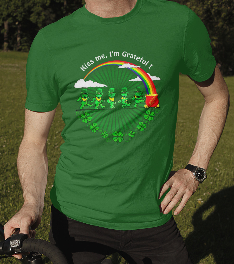 Kiss Me I'm Grateful Rainbow Leprechauns And Shamrock Parade T-Shirt