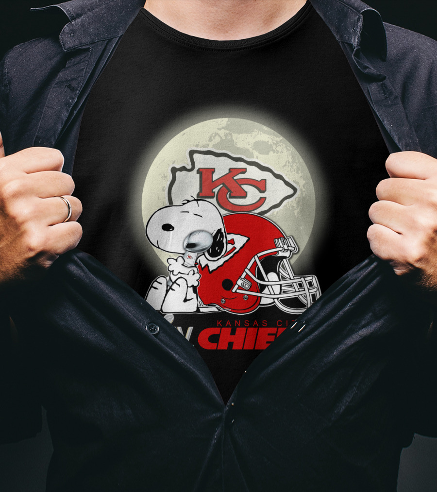 Snoopy Kansas City Chiefs Super Bowl Liv Kcc Chiefs T-Shirt