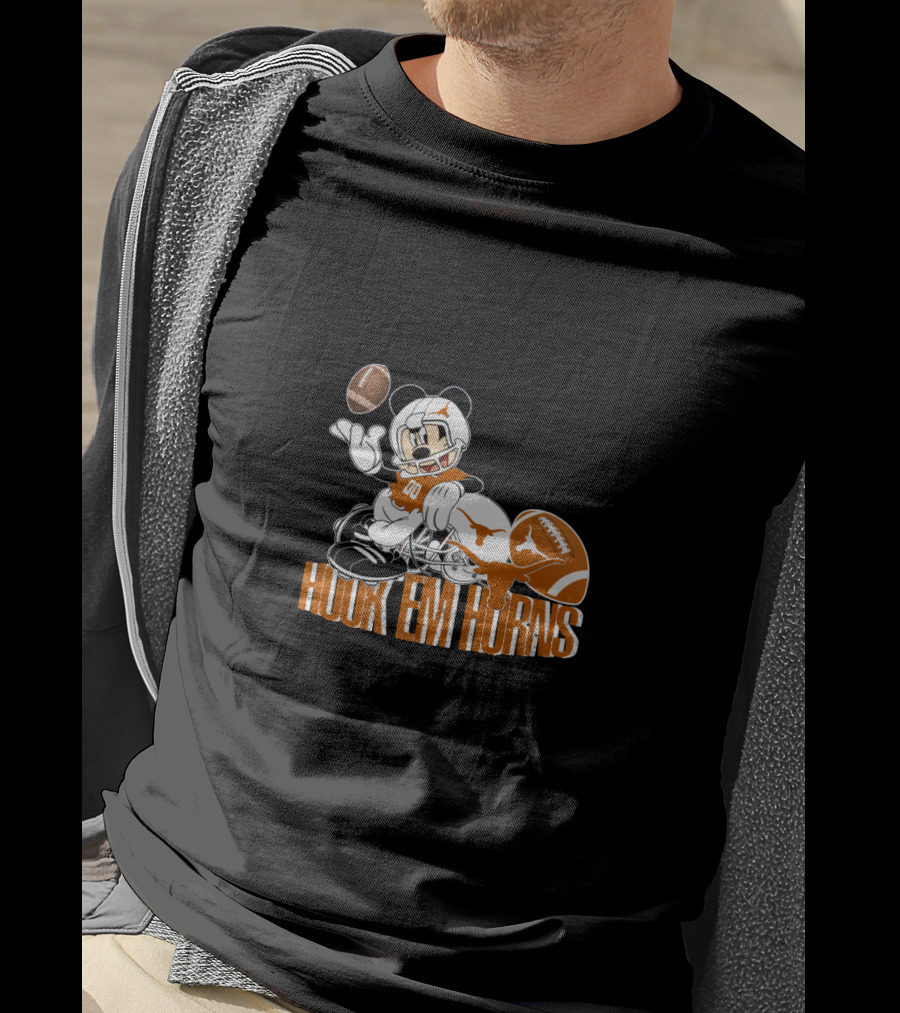 Hook 'Em Horns Football Mickey Chtnca8027 T-Shirt