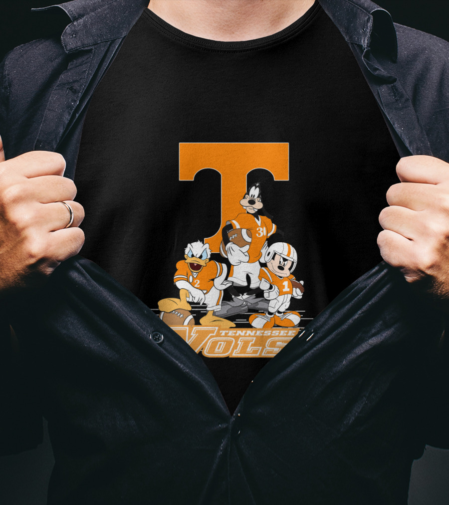Tennessee Vols T Logo Donald Goofy Mickey Football Players T-Shirt