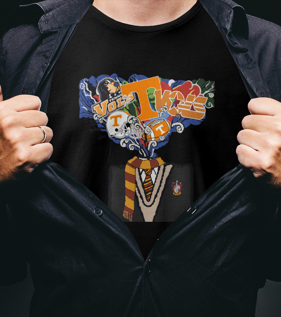 Tennessee Volunteers Helmet With Hogwarts Gryffindor Scarf And House T-Shirt