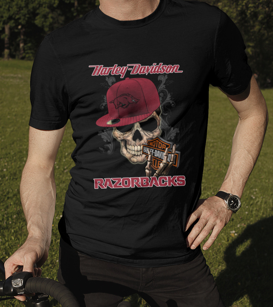 Harley Davidson Skull Arkansas Razorbacks Moto Club Hat T-Shirt