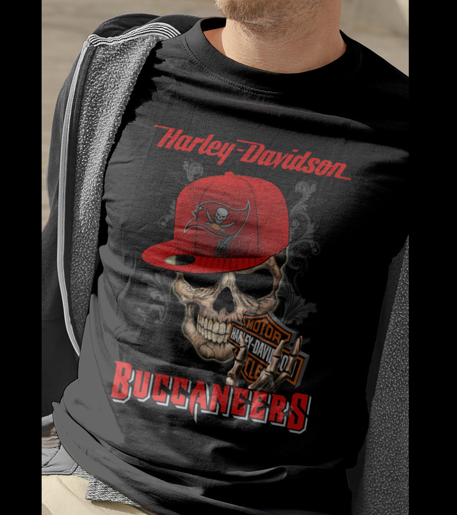 Harley Davidson Buccaneers Skull With Motorcycle Logo Tampa Bay Buccaneers T-Shirt