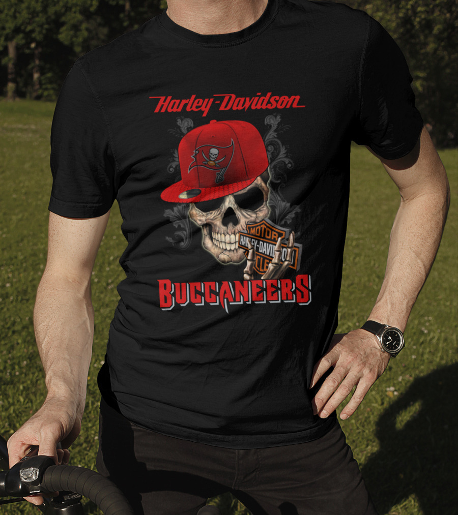 Harley Davidson Buccaneers Skull With Motorcycle Logo Tampa Bay Buccaneers T-Shirt