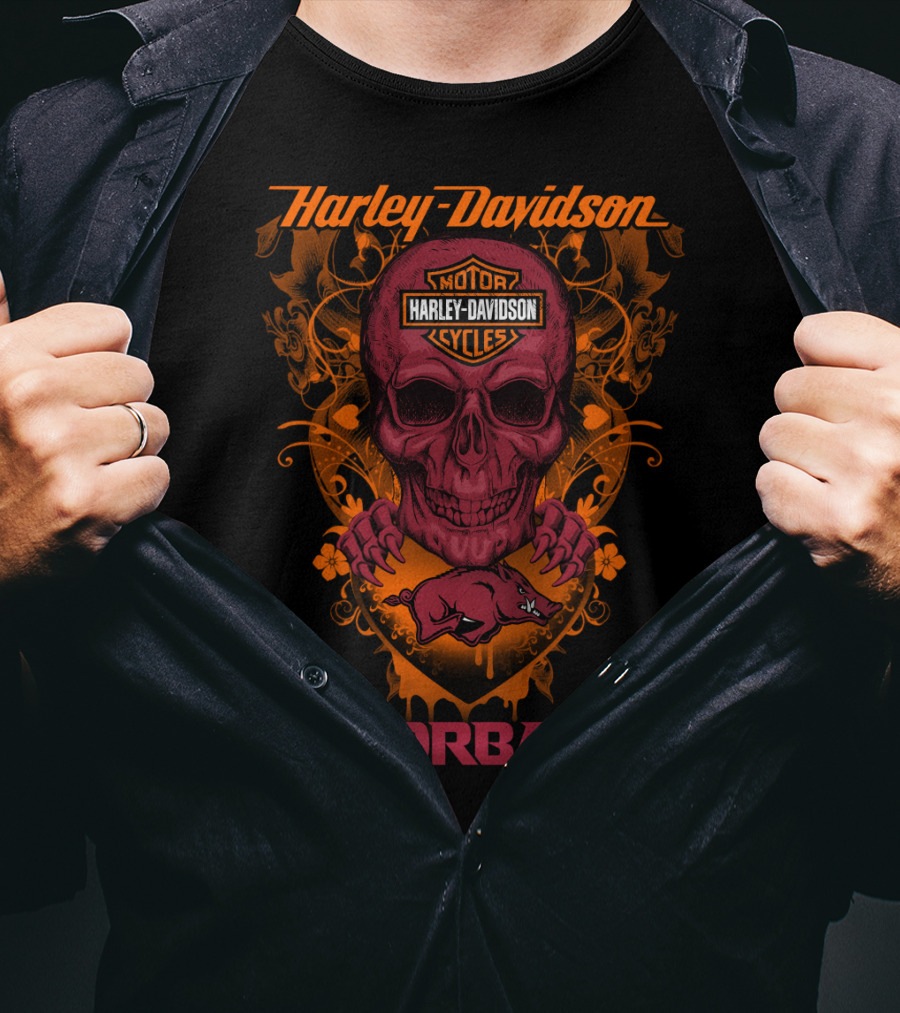 Harley Davidson Motor Cycles Razorbacks Skull Badge T-Shirt
