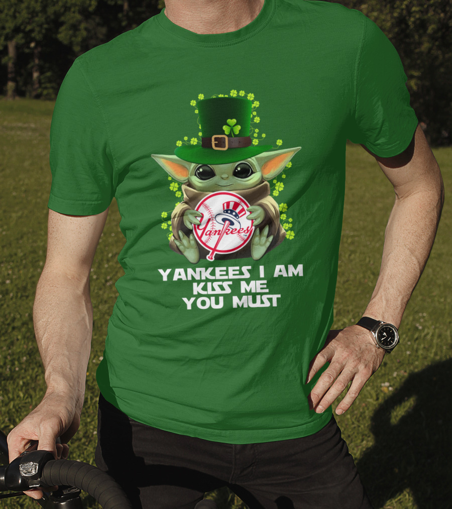 Yankees I Am Kiss Me You Must Mlb 44 Nyy T-Shirt
