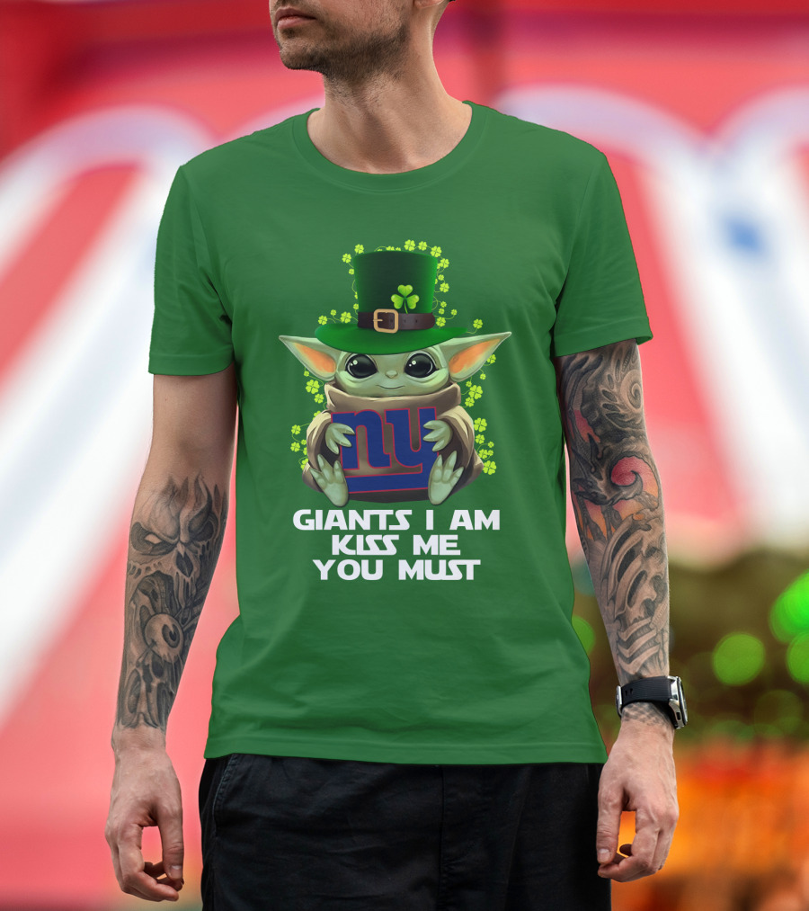 Giants I Am Kiss Me You Must Nyg Shamrock Hat T-Shirt