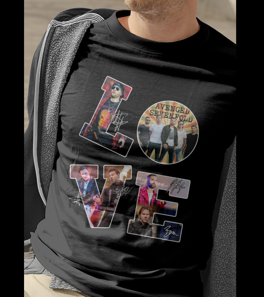 Love Avenged Sevenfold Autographed Band Members Photos T-Shirt