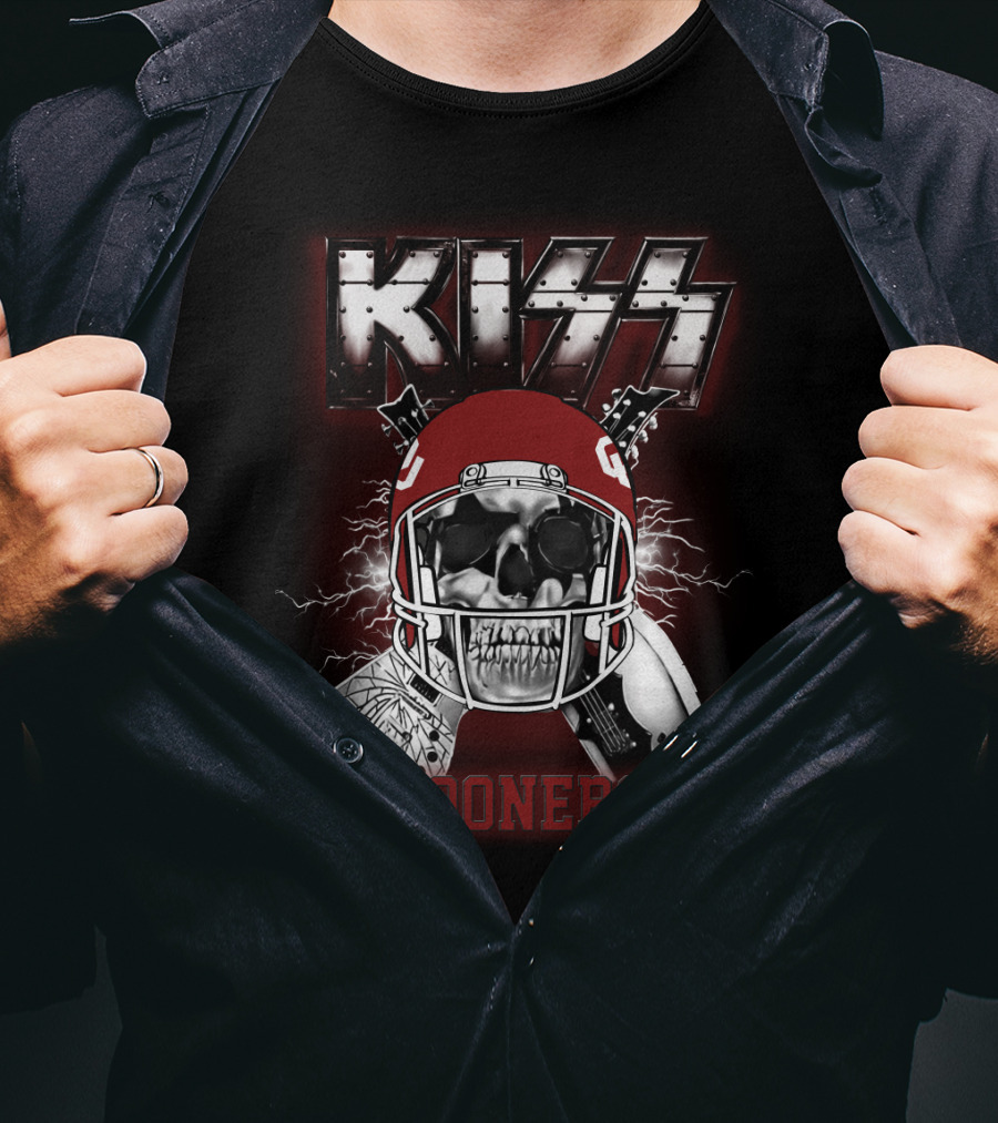 Kiss Sooners Football Skull Helmet T-Shirt
