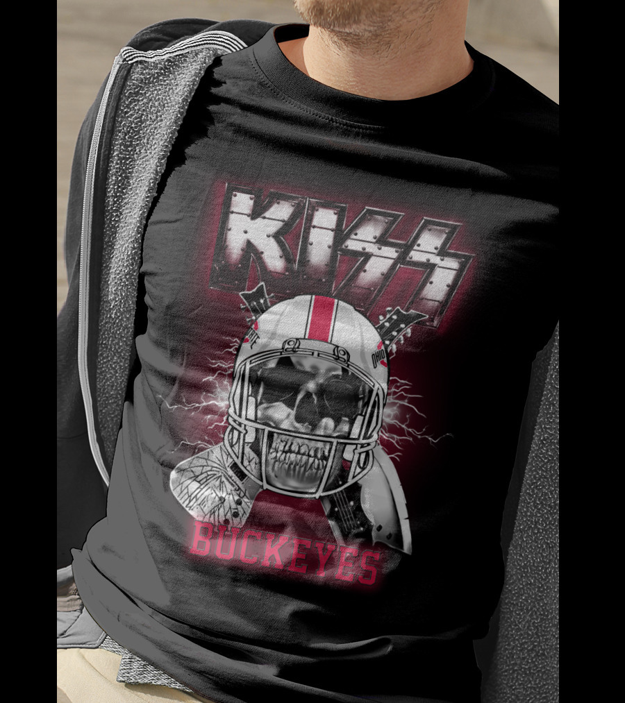 Kiss Buckeyes Football Skull Helmet Ncaa Osb 95 T-Shirt