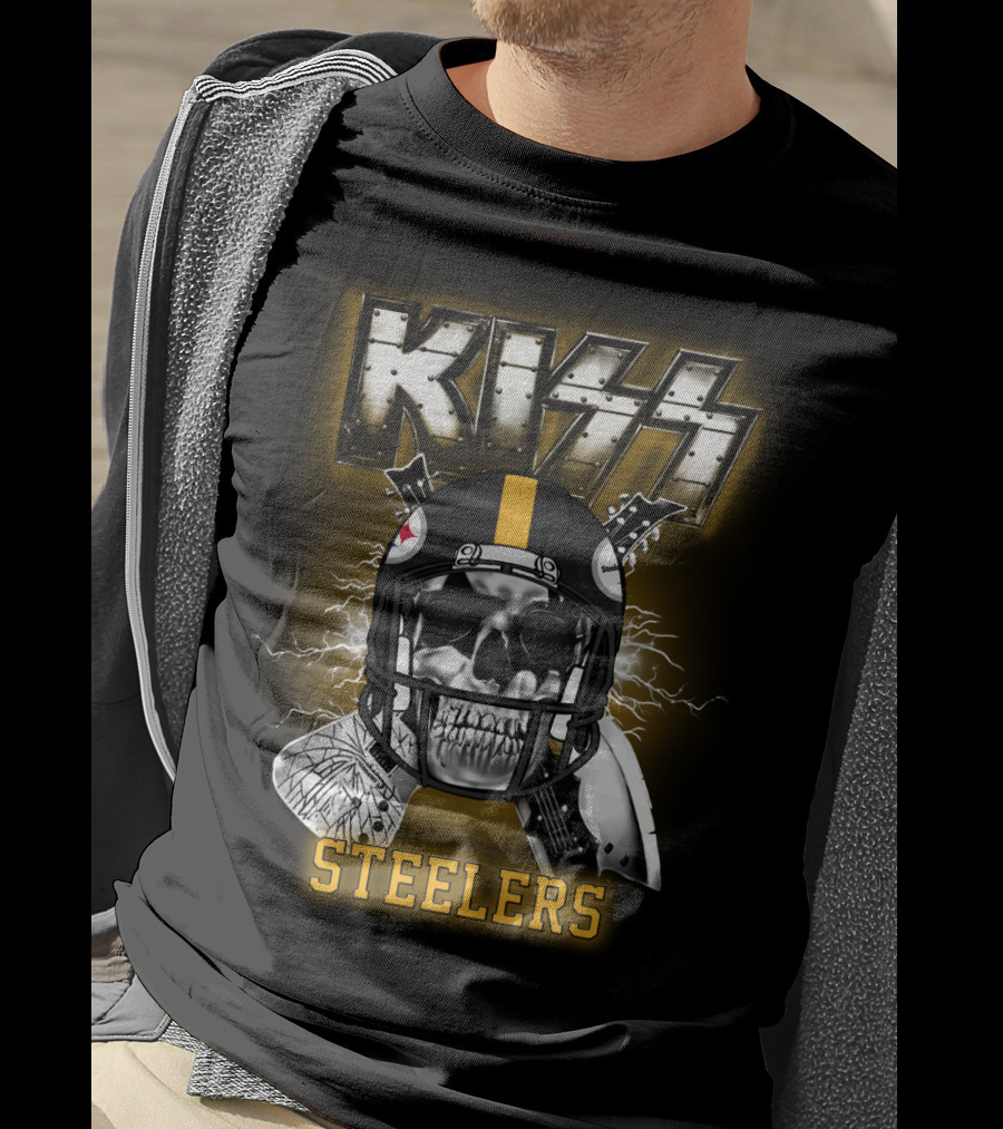 Kiss Steelers Skull Helmet T-Shirt