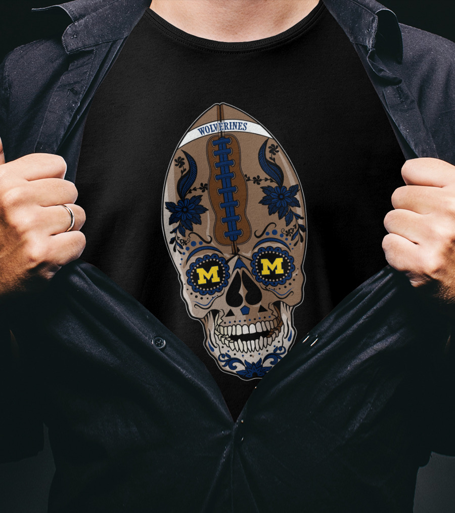 Wolverines Skull Football Design M M T-Shirt