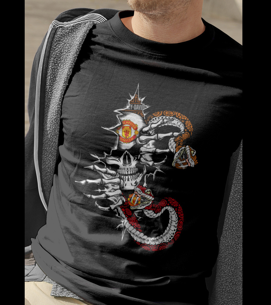 Manchester United Skull And Snake Nha 107 Mu T-Shirt