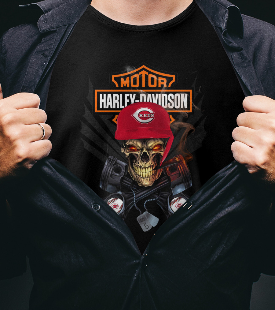 Cincinnati Reds Harley Davidson Skull With Engine Pistons Helmet T-Shirt