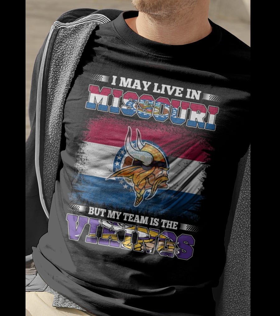 I May Live In Missouri But My Team Is The Vikings Missouri Flag Viking Helmet T-Shirt