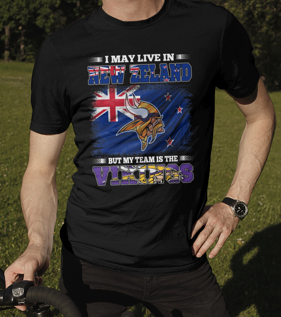 I May Live In New Zeland But My Team Is The Vikings Flag With New Zealand Flag And Viking Helmet T-Shirt