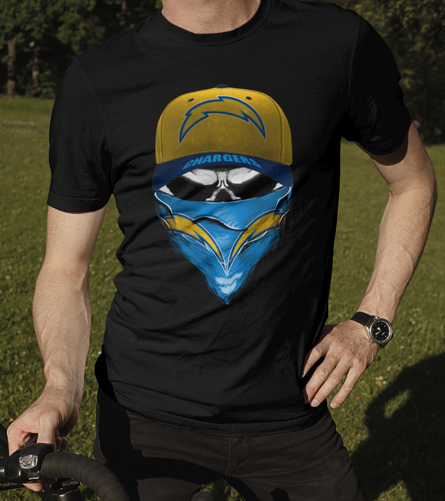Los Angeles Chargers Skull Hat And Bandana T-Shirt