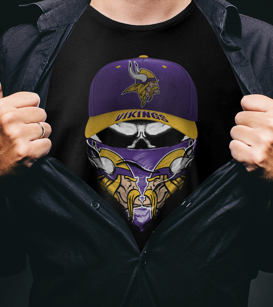 MINNESOTA VIKINGS VIKINGS Purple Hat With Viking Logo And Mask T-Shirt