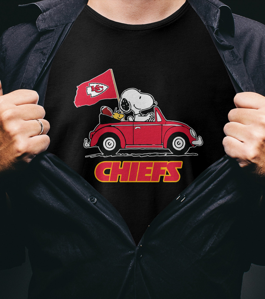 Snoopy Kansas City Chiefs Football Fan Car Ride T-Shirt