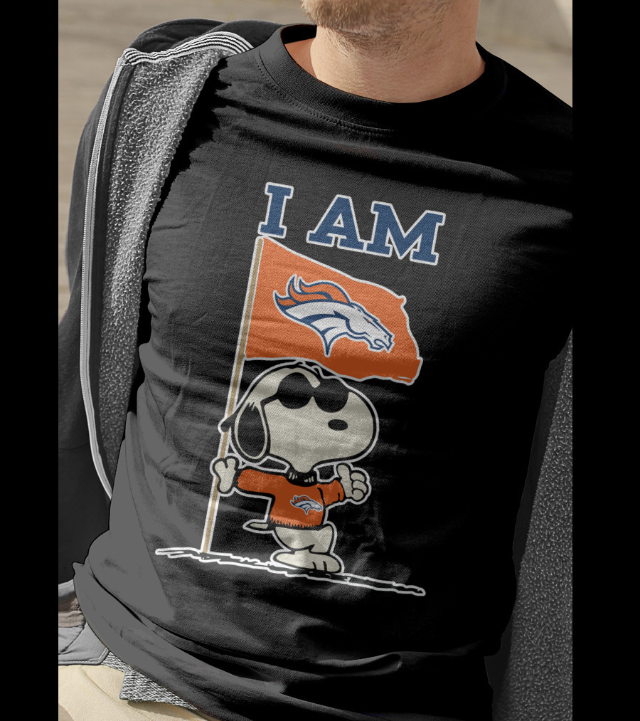 I Am Denver Broncos Snoopy Fan With Flag T-Shirt