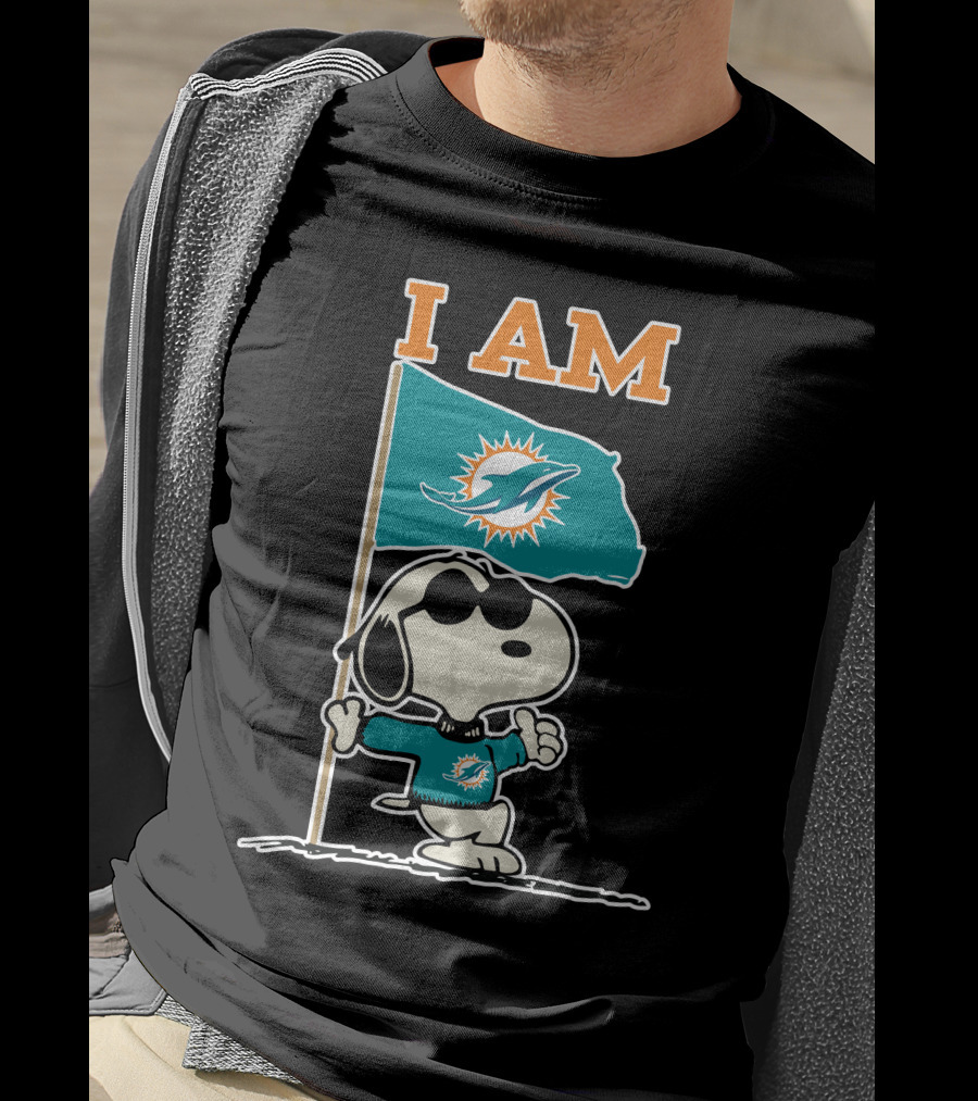 I Am Miami Dolphins Snoopy Flag T-Shirt