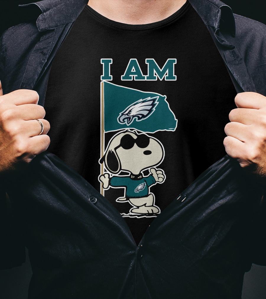 I Am Philadelphia Eagles Snoopy Flag T-Shirt
