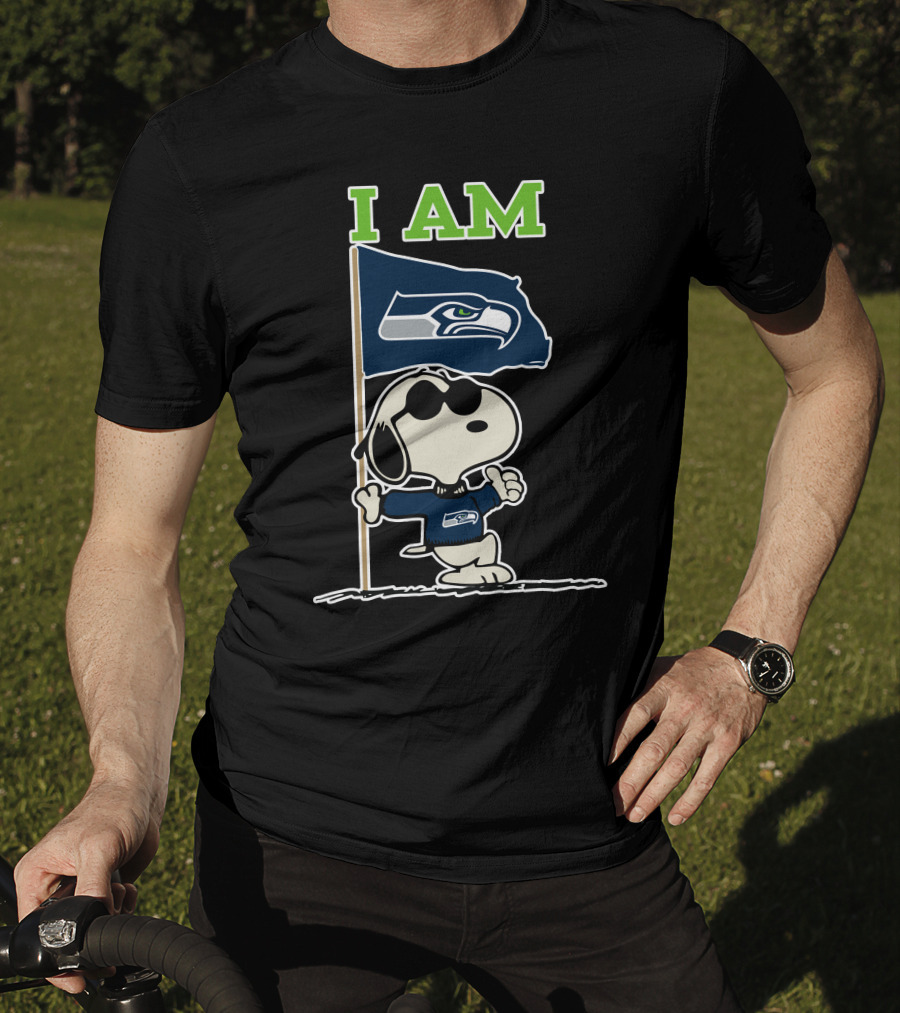 I Am Seattle Seahawks Snoopy Flag T-Shirt