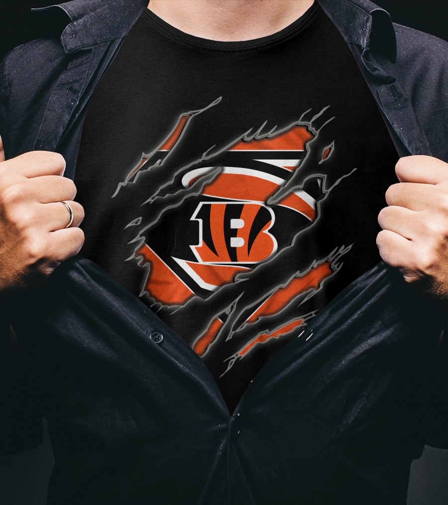 Cincinnati Bengals Logo Torn Reveal T-Shirt