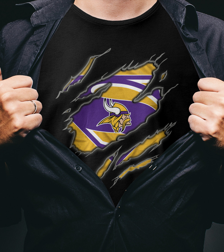 Minnesota Vikings Superman Logo Torn Shield T-Shirt