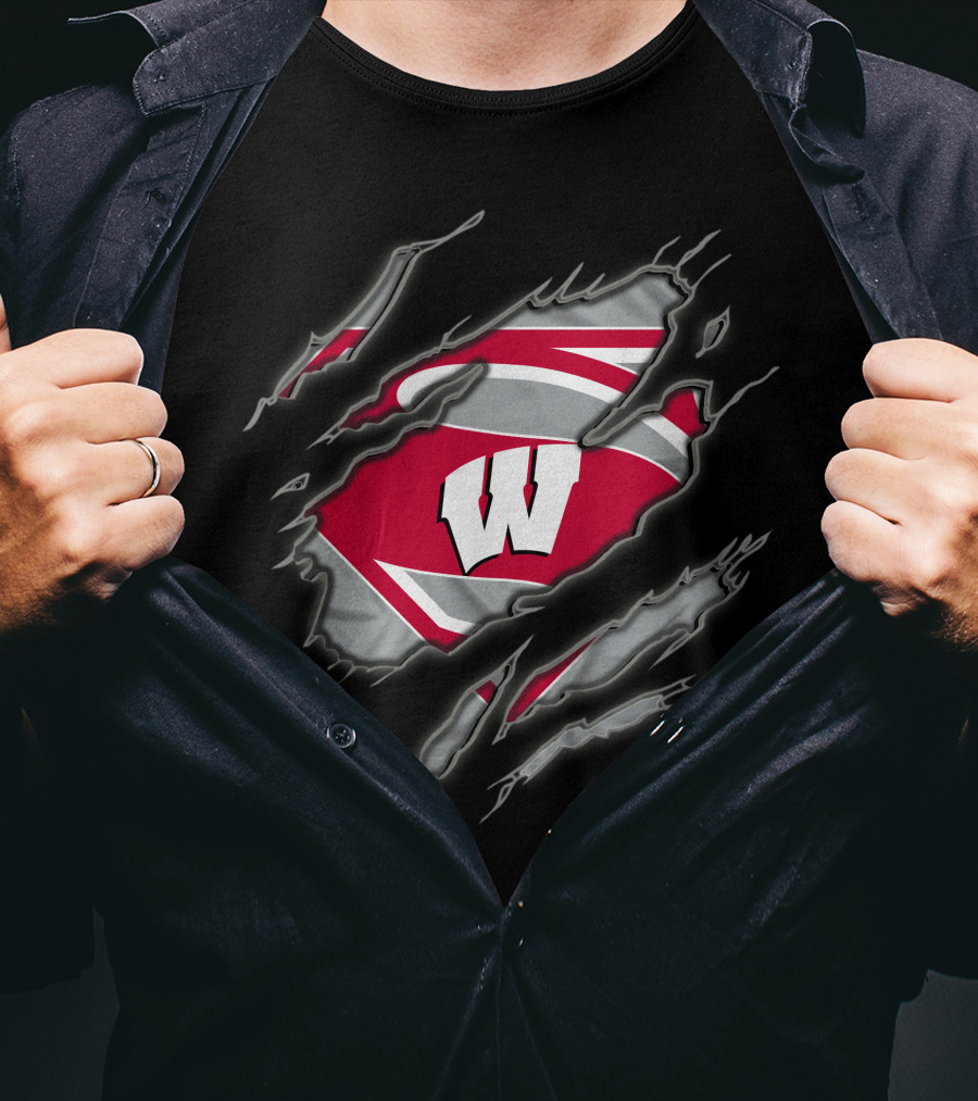 Wisconsin Badgers Superman Logo Ripped Effect T-Shirt