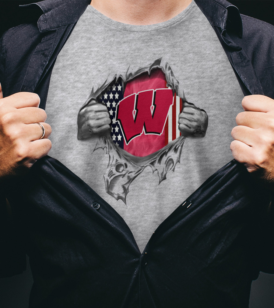 American Flag Wisconsin Badgers Logo W Torn Skin T-Shirt