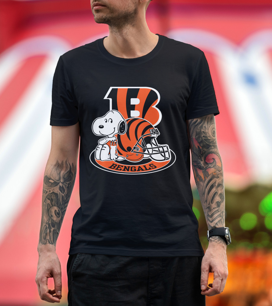 Cincinnati Bengals Snoopy Football Helmet Number One Fan T-Shirt