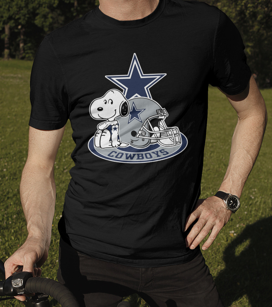 Dallas Cowboys Snoopy With Star Logo And Helmet T-Shirt