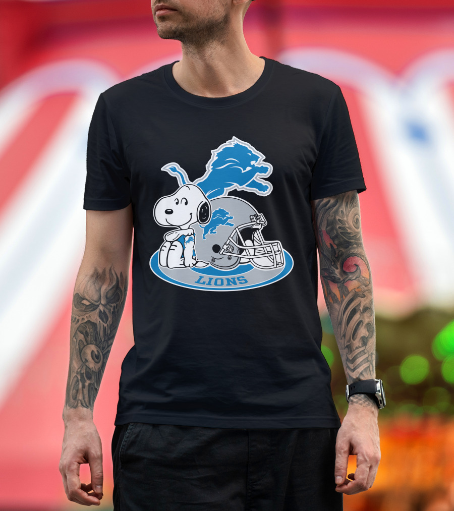 Detroit Lions Snoopy Helmet Nfl Team Logo Peanuts Featured T-Shirt