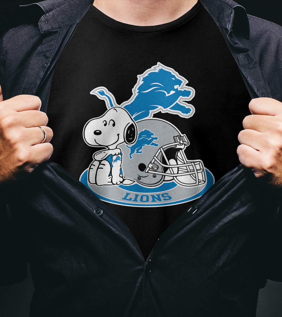 Detroit Lions Snoopy Helmet Nfl Team Logo Peanuts Featured T-Shirt