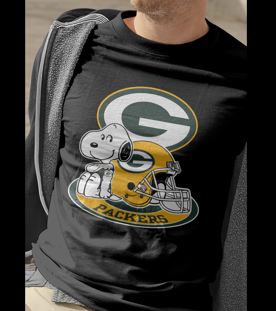 Green Bay Packers Snoopy Helmet T-Shirt
