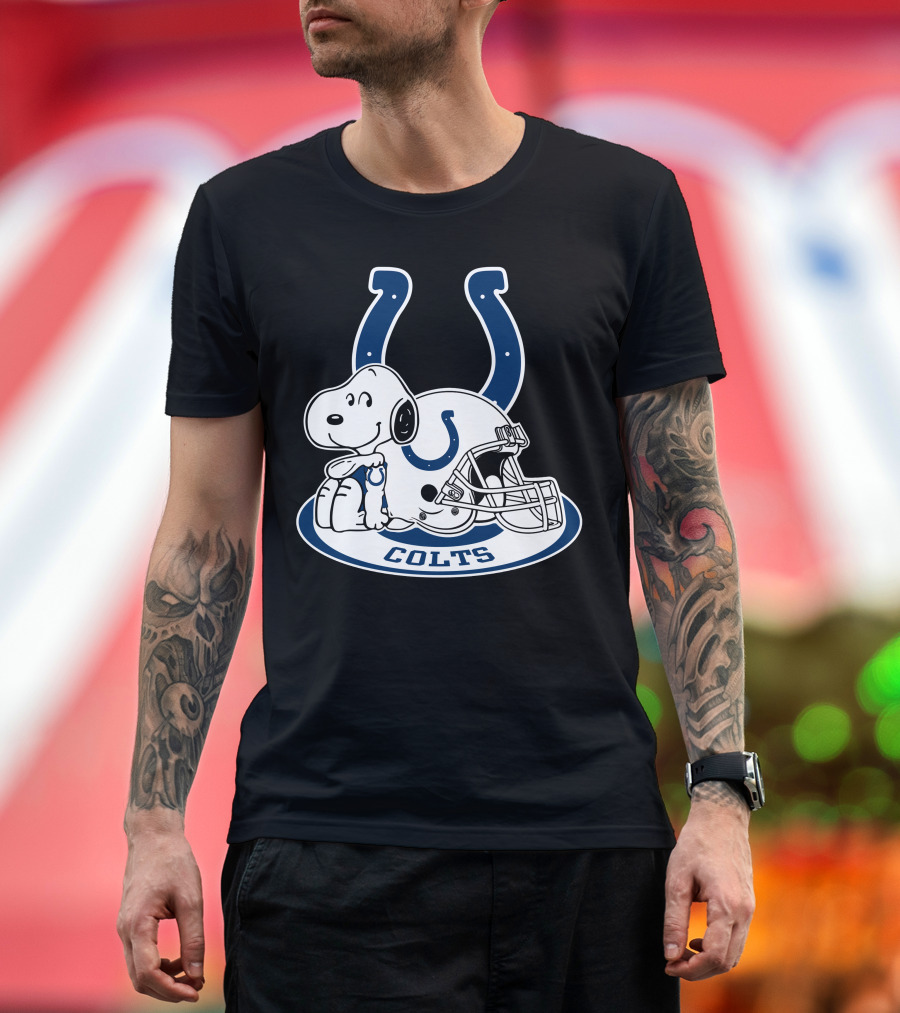 Indianapolis Colts Snoopy With Helmet And Horseshoe T-Shirt