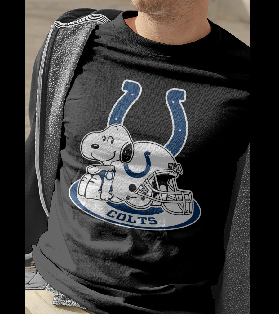 Indianapolis Colts Snoopy With Helmet And Horseshoe T-Shirt