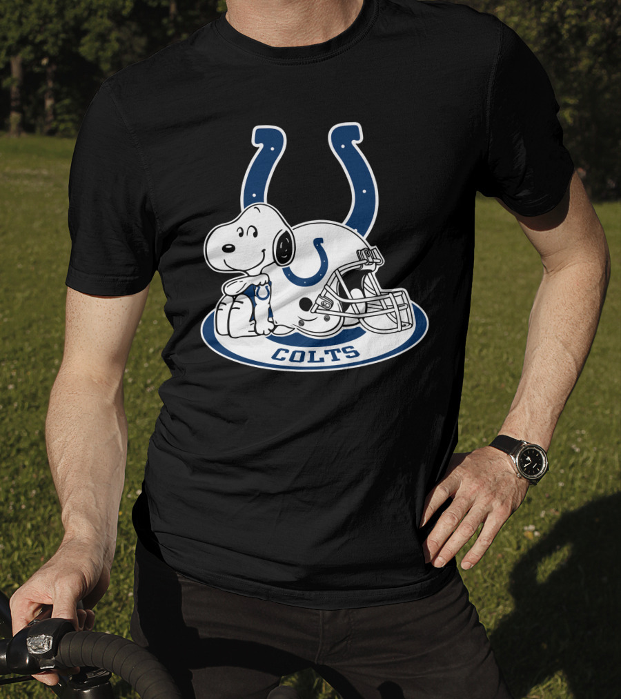 Indianapolis Colts Snoopy With Helmet And Horseshoe T-Shirt
