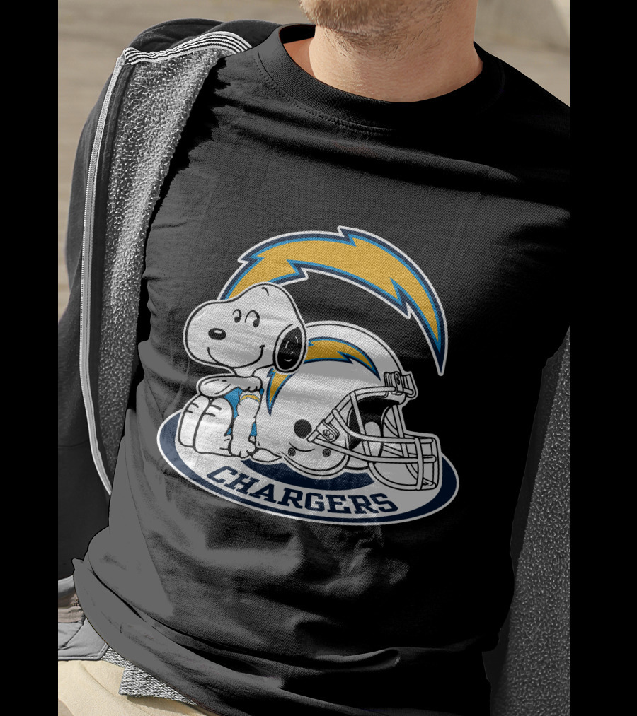 Los Angeles Chargers Snoopy Helmet Clipart 2 T-Shirt