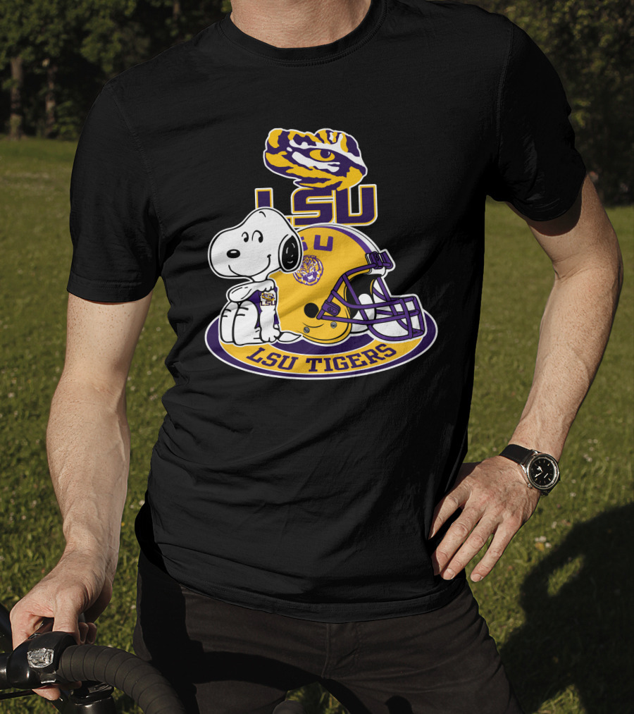 Lsu Tigers Snoopy Football Helmet T-Shirt