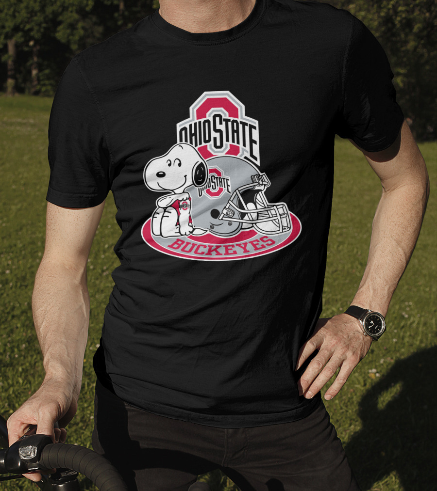 Ohio State Buckeyes Snoopy With Logo And Helmet T-Shirt