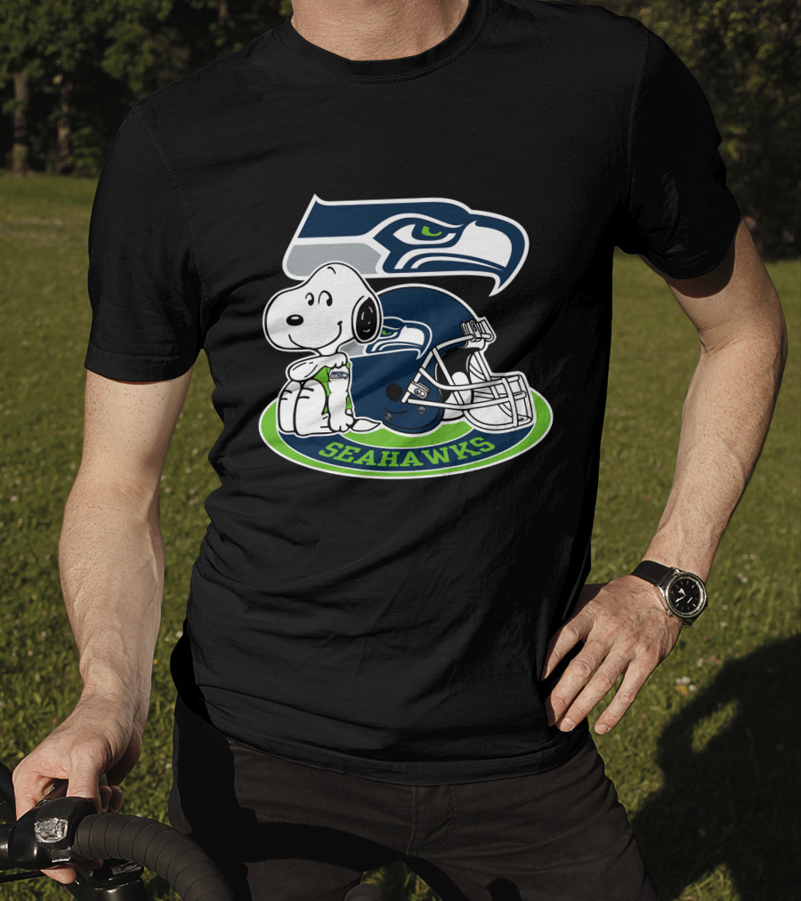 Snoopy Seattle Seahawks Helmet T-Shirt