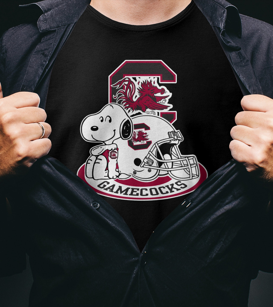 South Carolina Gamecocks Snoopy Football Helmet T-Shirt