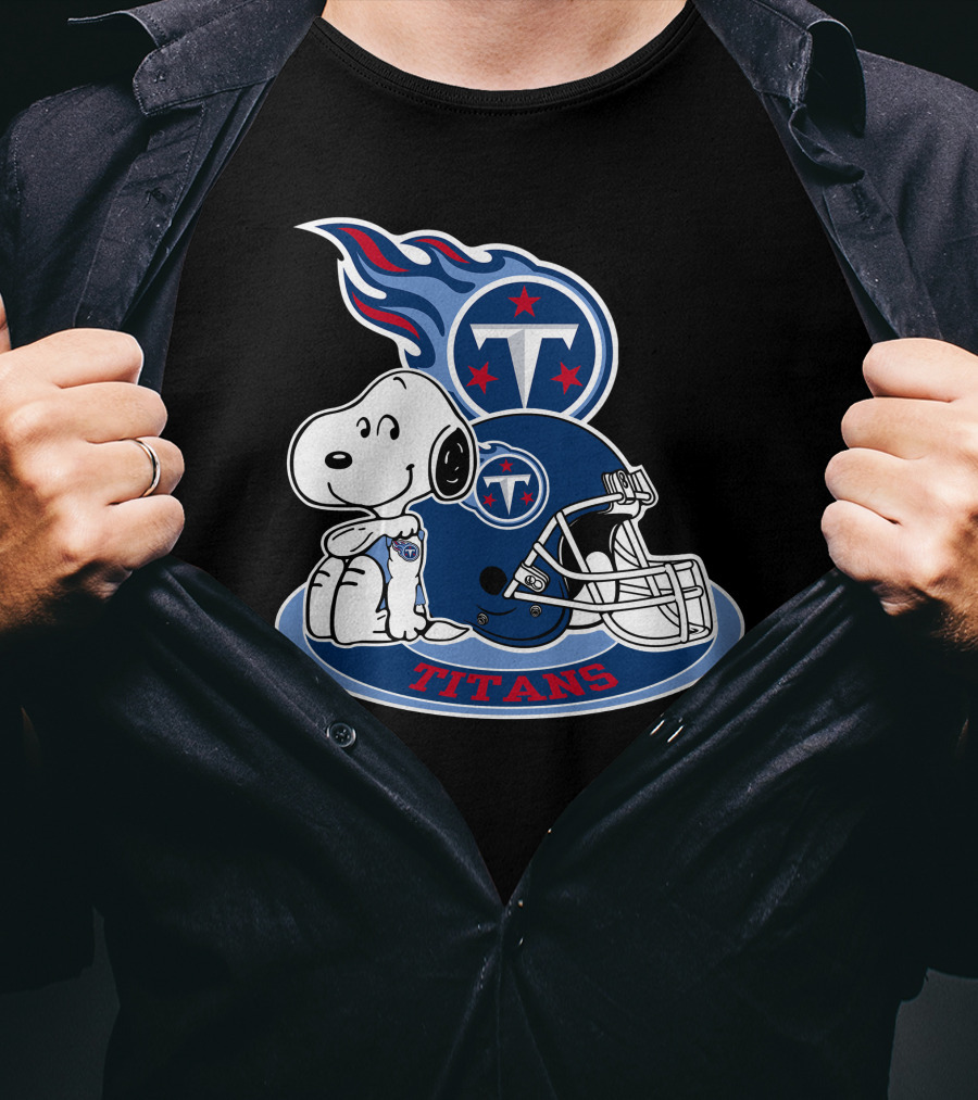 Tennessee Titans Snoopy Football Mascot T-Shirt