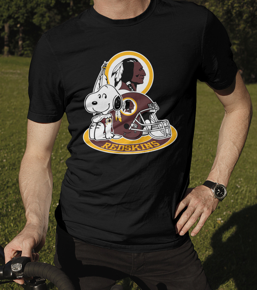 Washington Redskins Snoopy Football Helmet T-Shirt